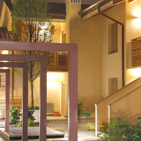 Bombyx Inn Bergamo Bagian luar foto