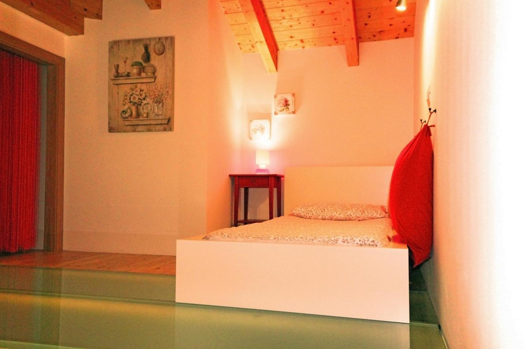 Bombyx Inn Bergamo Bagian luar foto